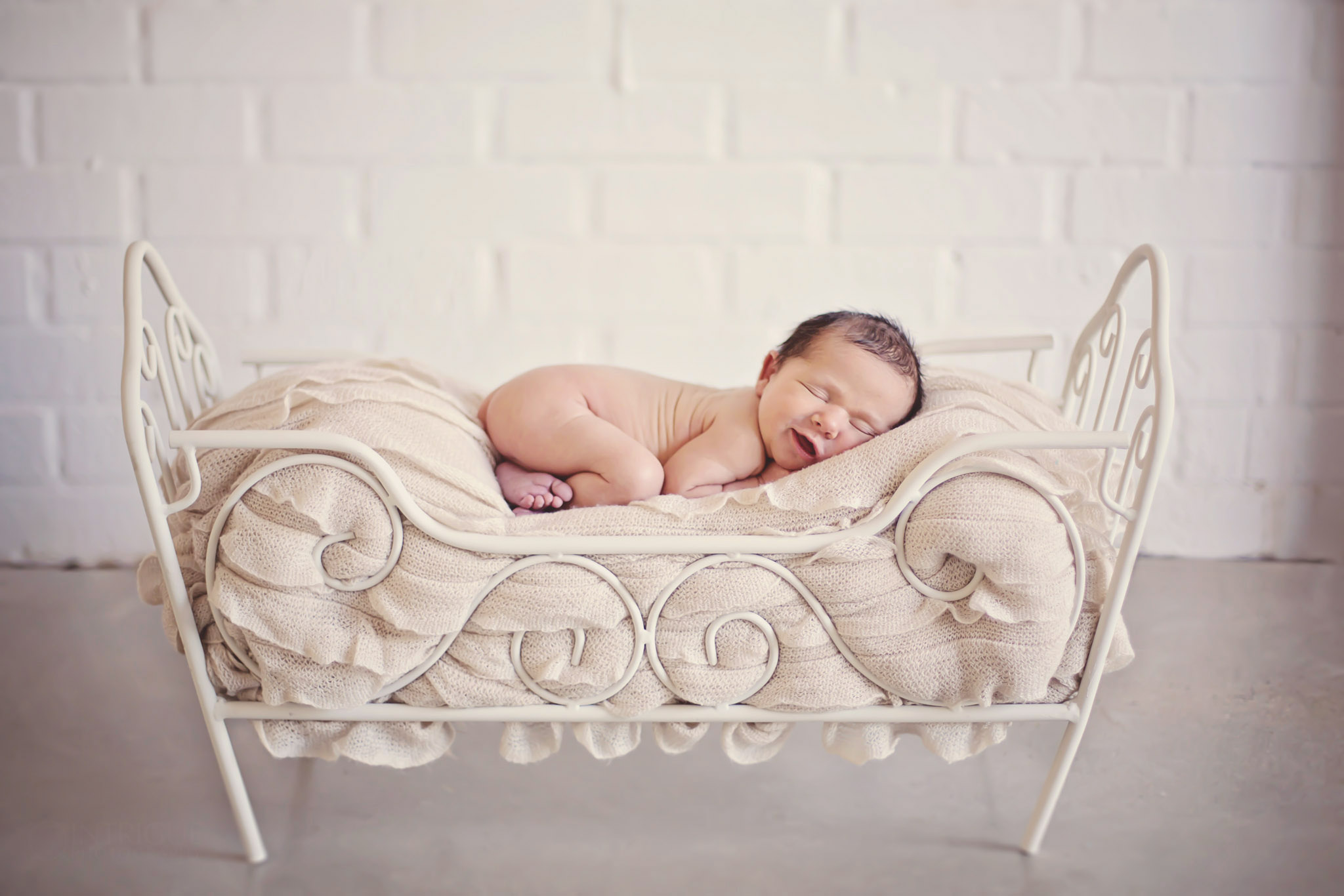 newborn-08.jpg